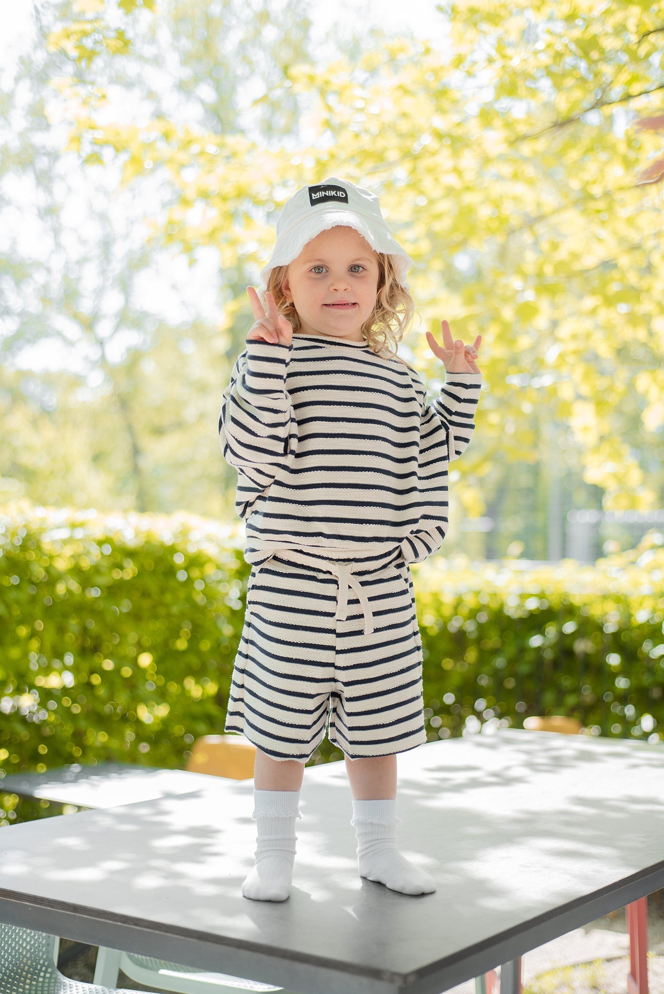 Minikid | Short | korte broek | Wit met blauwe streep