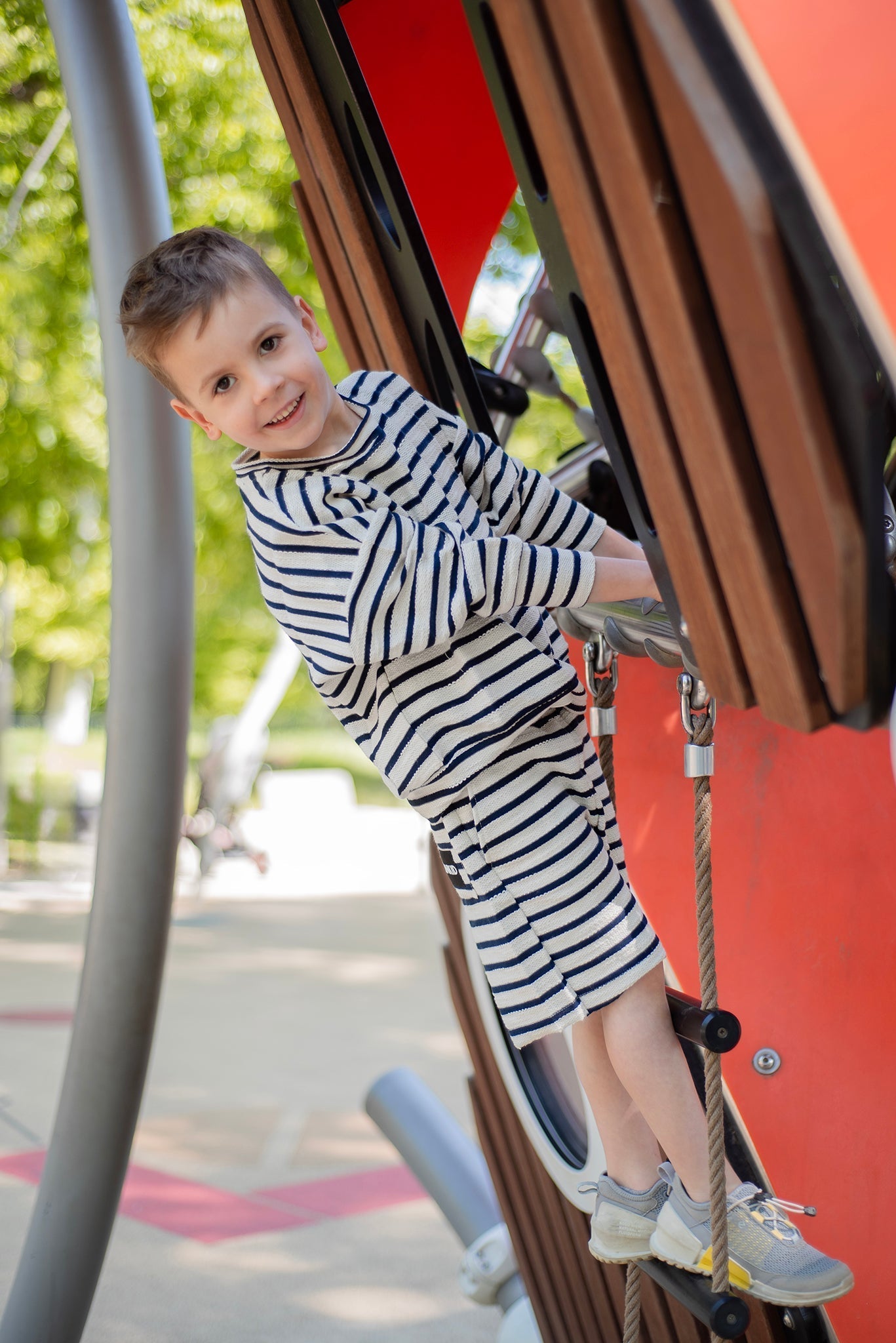 Minikid | Short | korte broek | Wit met blauwe streep